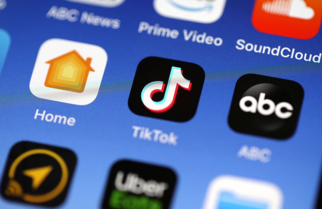 Microsoft Reportedly In Talks To Buy Tik Tok B1039